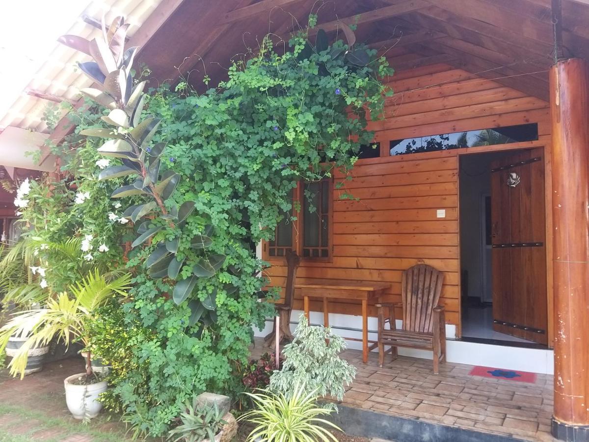 Dot Bey Beach Cabana Triquinimale Exterior foto